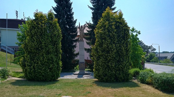 památník (2).jpg